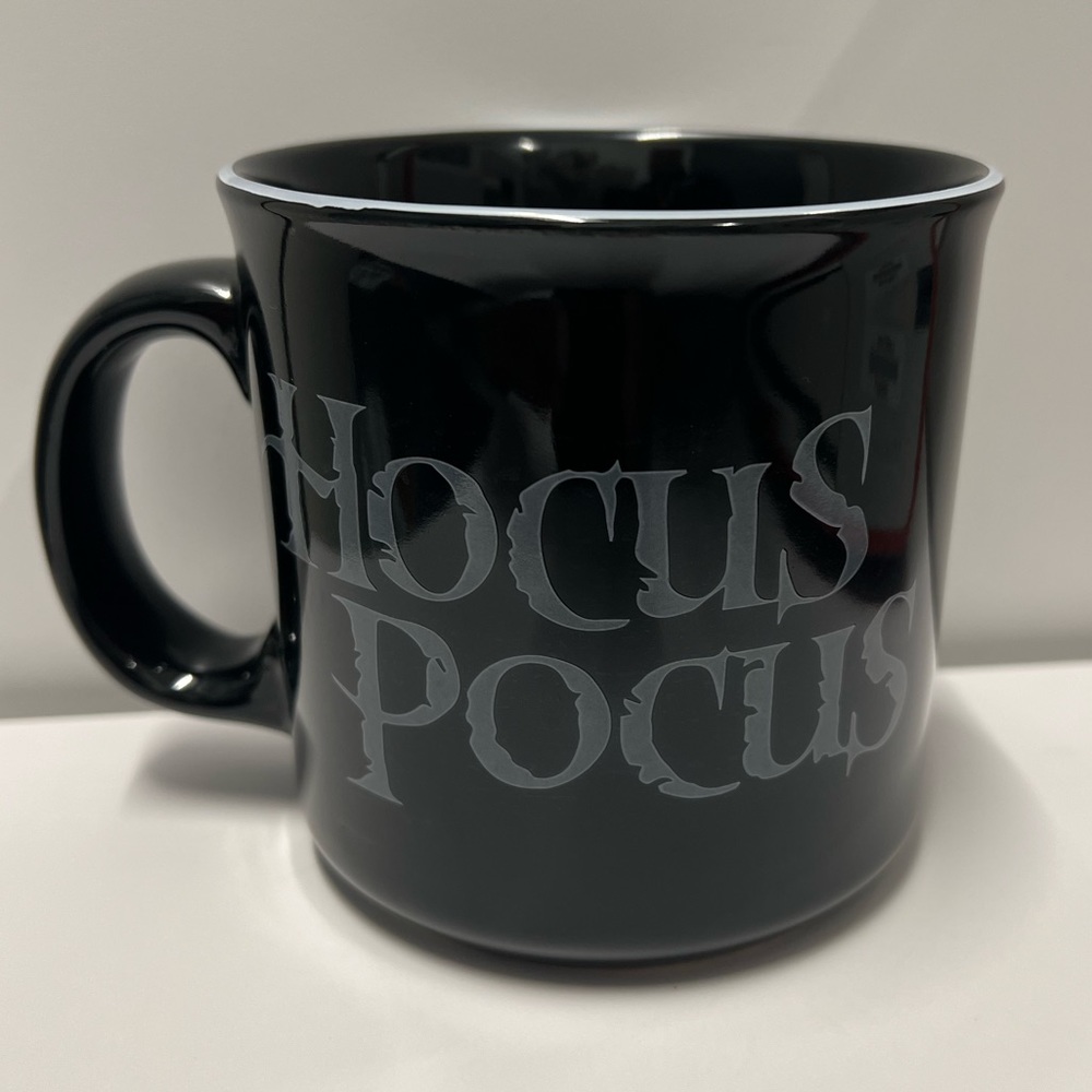 Disney’s Hocus Pocus coffee mug